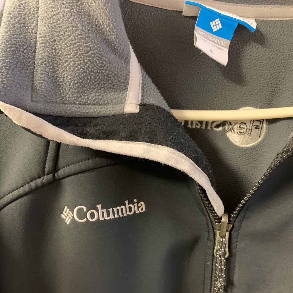 Nice Colombia jacket! - Picture 2 of 3